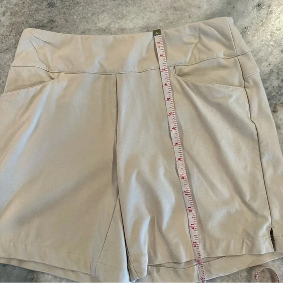 Lady Hagen Khaki Golf Athletic Shorts With Pockets Size M - Picture 6 of 10